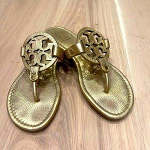 Authentic gold Tory Burch sandal with logo size 6.5